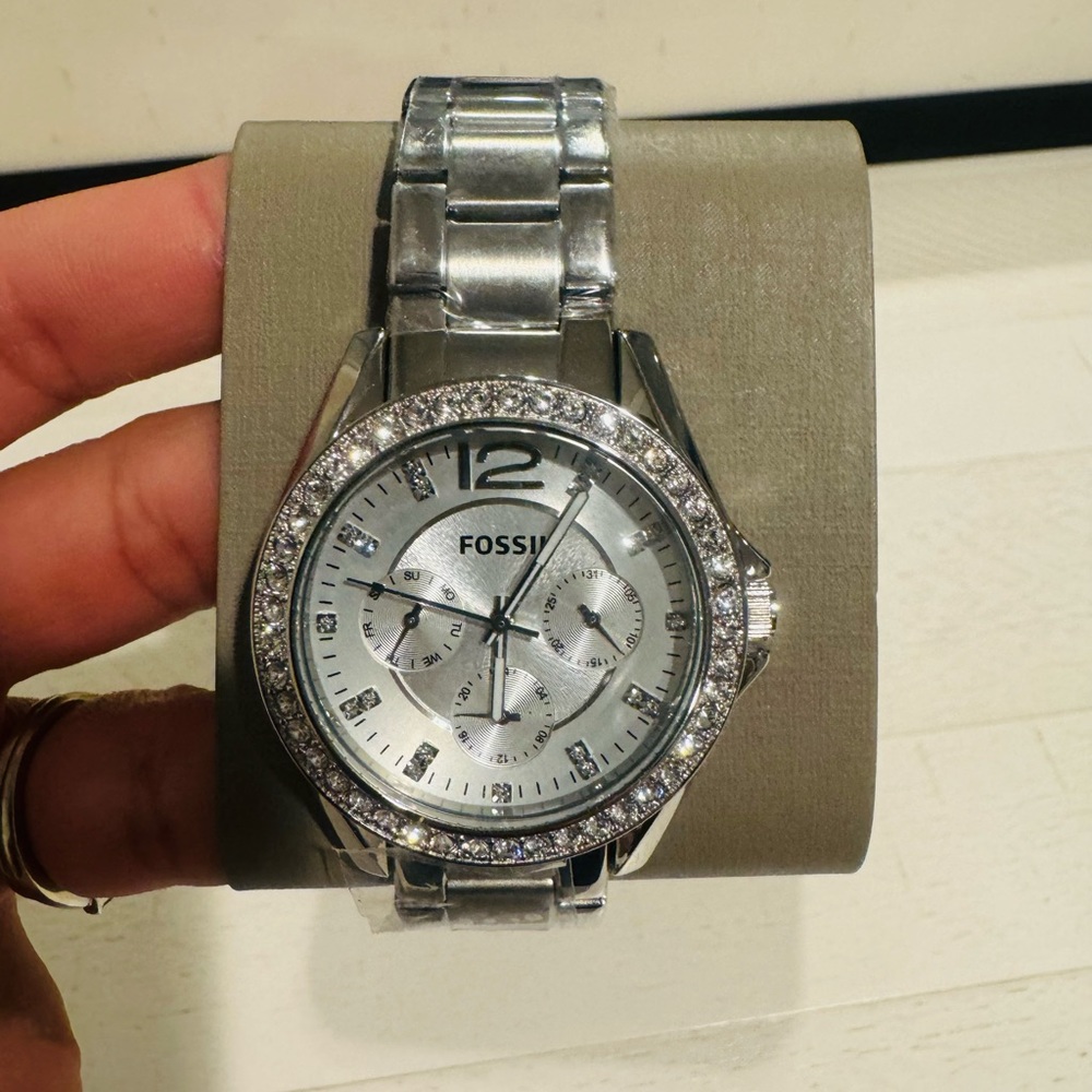 FOSSIL Riley Multifunction Stainless Steel Watch - Picture 2 of 5